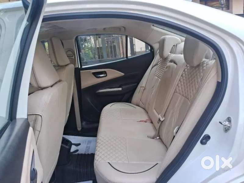 Maruti Suzuki Dzire Zxi Ags, 2025, Petrol