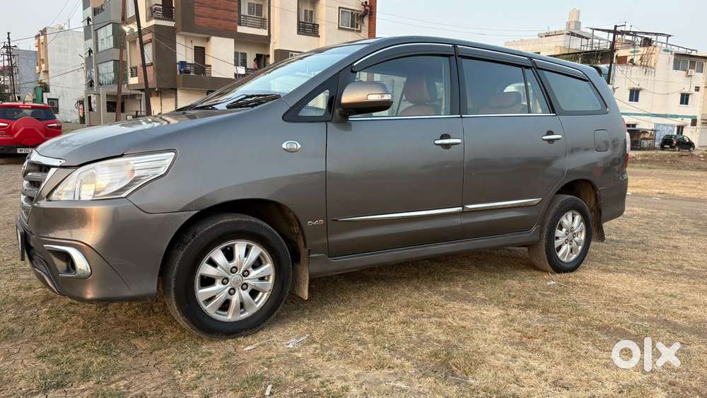 Toyota Innova 2.5 V 7 Str, 2011, Diesel