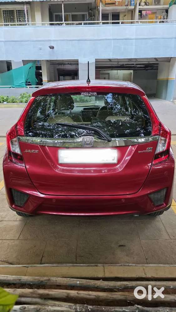 2019 Honda Jazz 1.2vx Cvt Petrol Automatic. 25200km Accessories 1lakh+