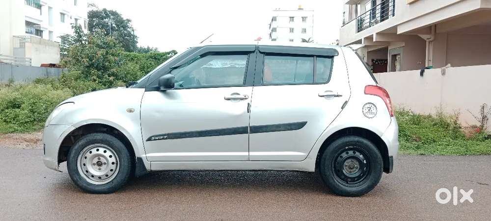 Swift Vxi 2009 Petrol