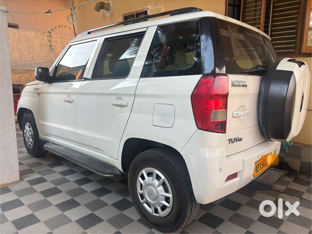Mahindra Tuv 300 2017