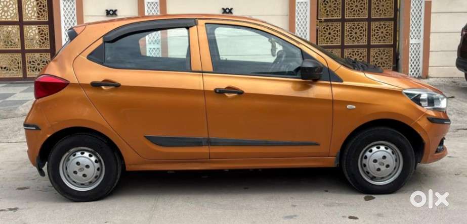 Tata Tiago 1.2 Revotron Xm, 2018, Petrol