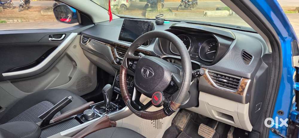 Tata Nexon 1.2 Revotron Xza Plus (o) Amt, 2018, Petrol