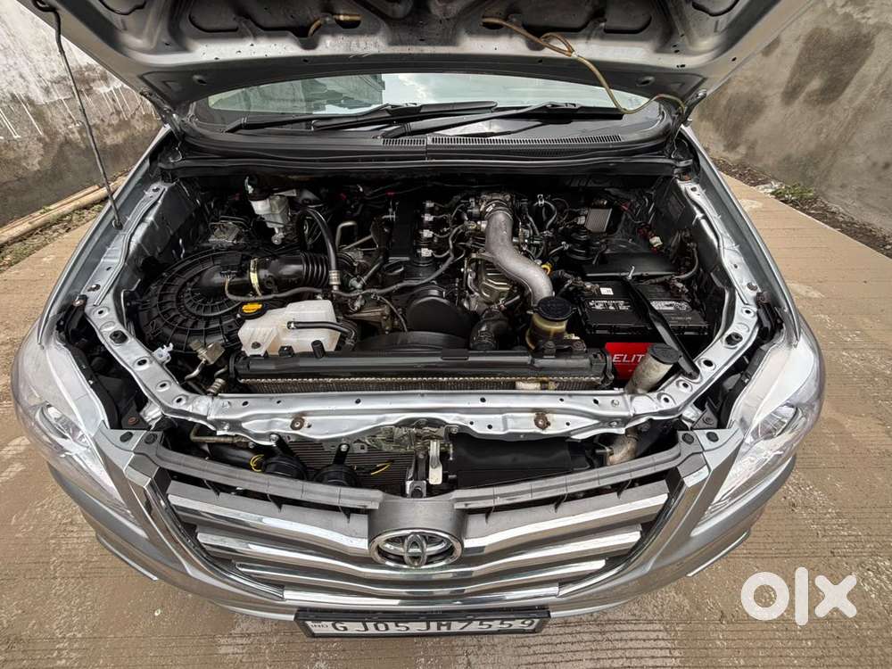 Toyota Innova 2.5 Gx (diesel) 8 Seater Bs Iv, 2015, Diesel