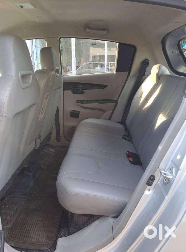 Mahindra Kuv 100 Mfalcon G80 K2, 2017, Petrol