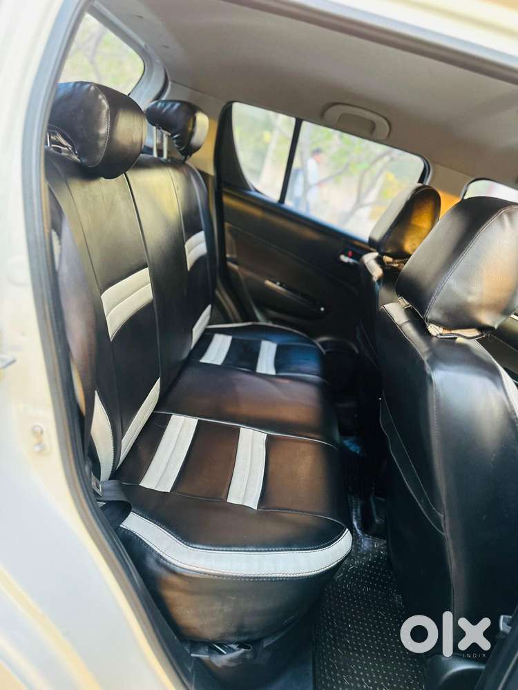 Maruti Suzuki Swift Vxi Optional, 2012, Petrol