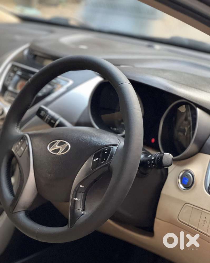 Hyundai Elantra 2.0 Sx Option, 2012, Petrol