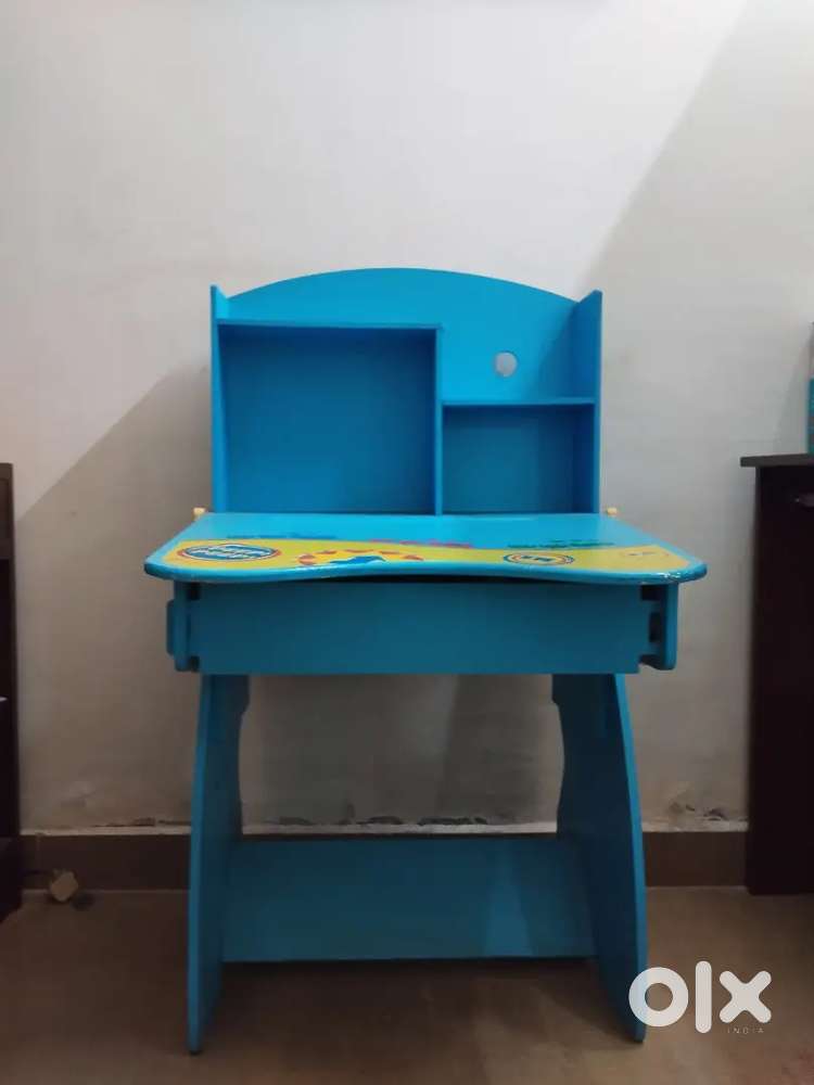 Kids Study table