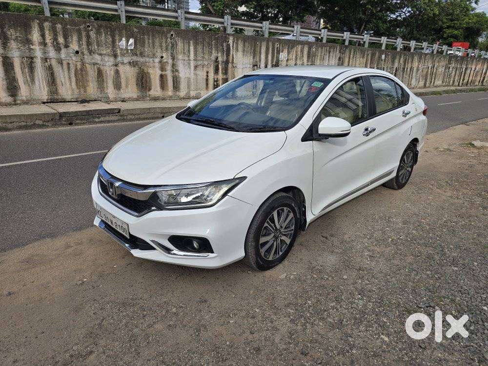 Honda City I-vtec V, 2018, Petrol