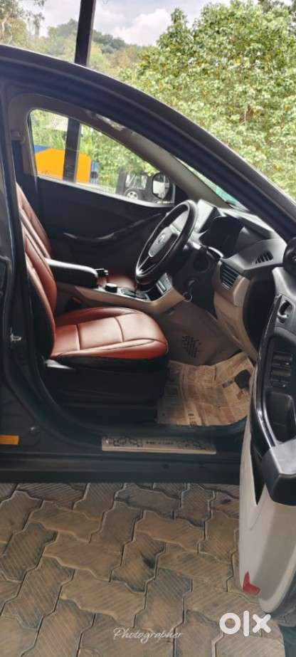 Tata Nexon 1.2 Revotron Xma Amt (s), 2018, Petrol