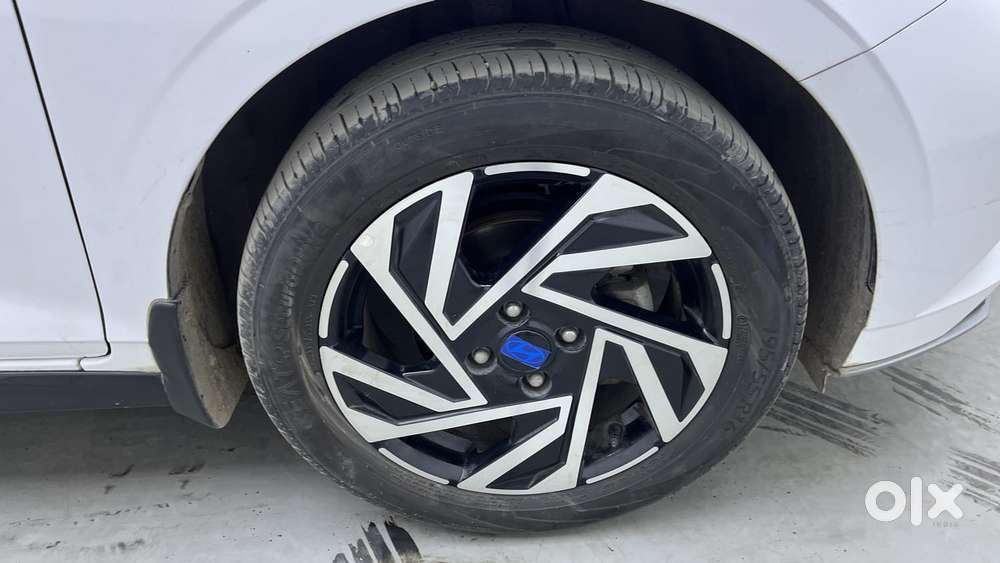 Hyundai New I20 1.2 Asta (o) Mt, 2024, Petrol