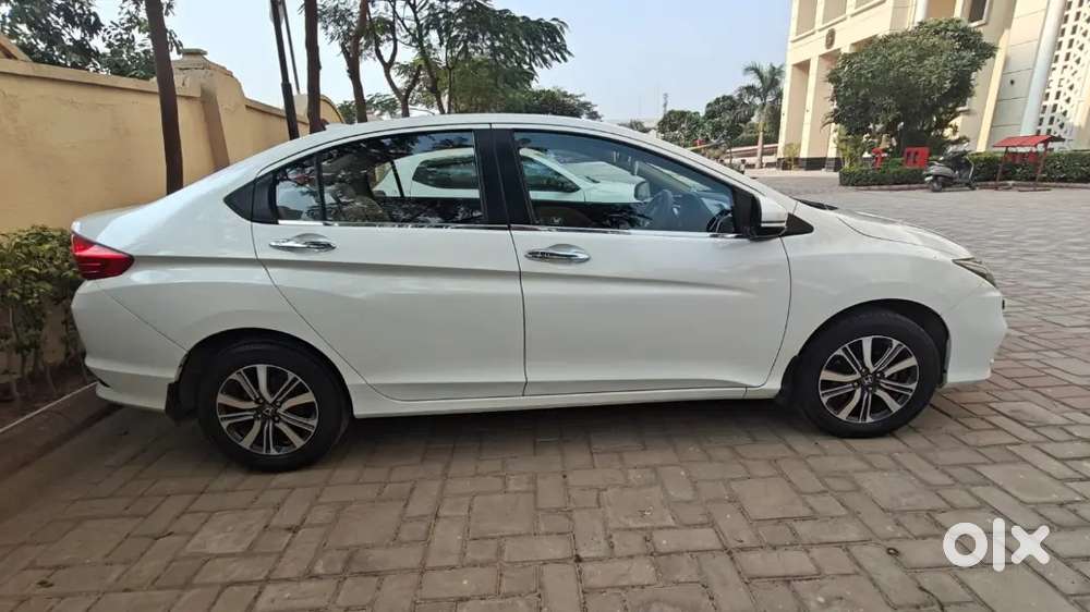 Honda City 1.5 V 2022