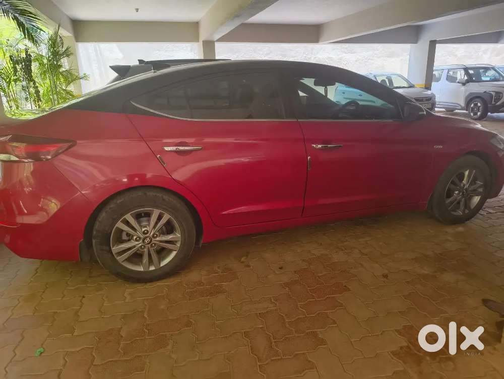Hyundai Elantra 2017 End Month. Latest Features Diesel 1.6 Manual Sxo