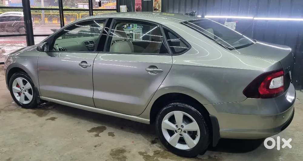 Skoda Rapid 2016 Diesel Auto Top Model