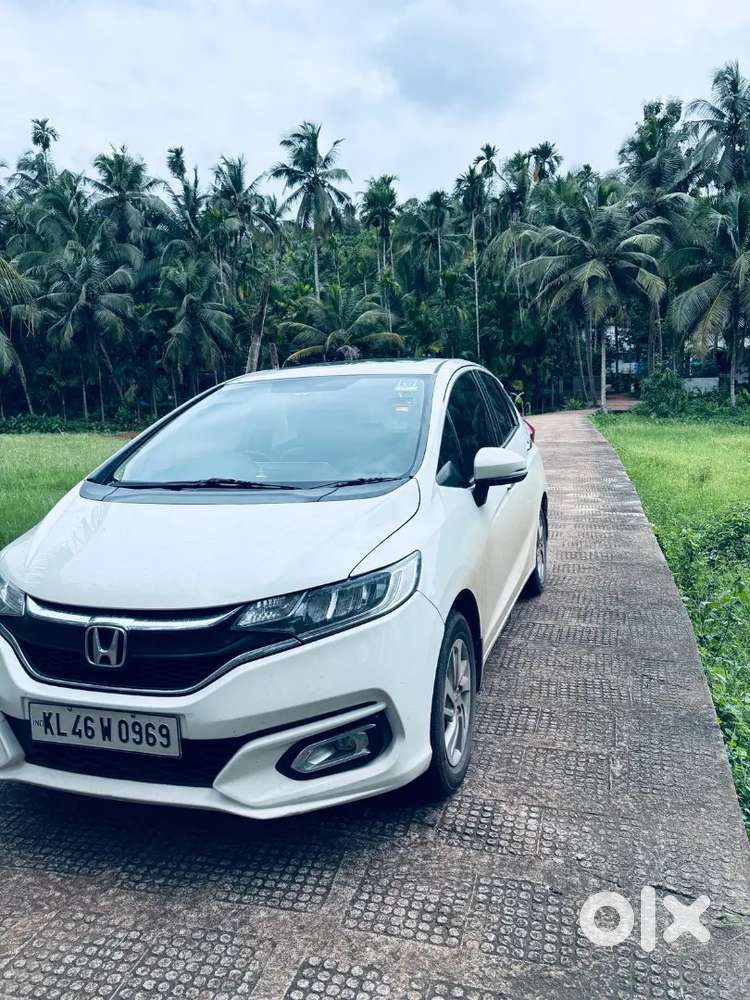 Honda Jazz 2021 Automatic Under Warranty