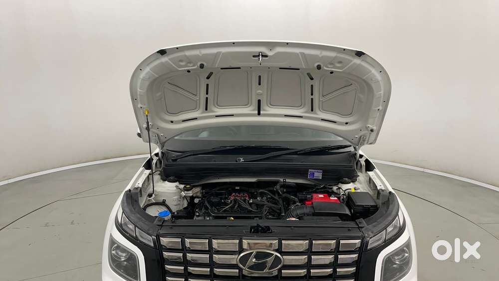 Hyundai Venue Sx, 2023, Cng & Hybrids