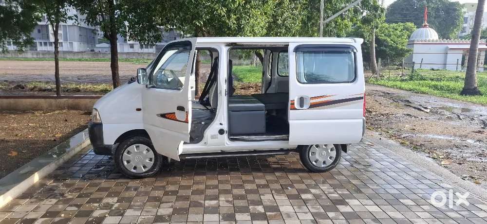 2nd Owner 2023 Maruti Eeco