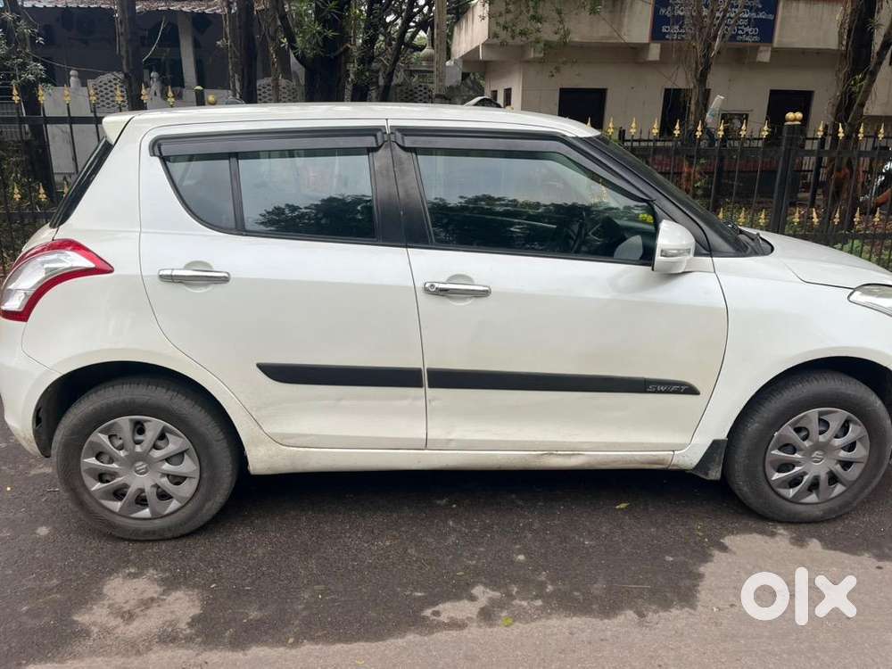 Maruti Suzuki Swift 2017 Diesel 120000 Km Driven