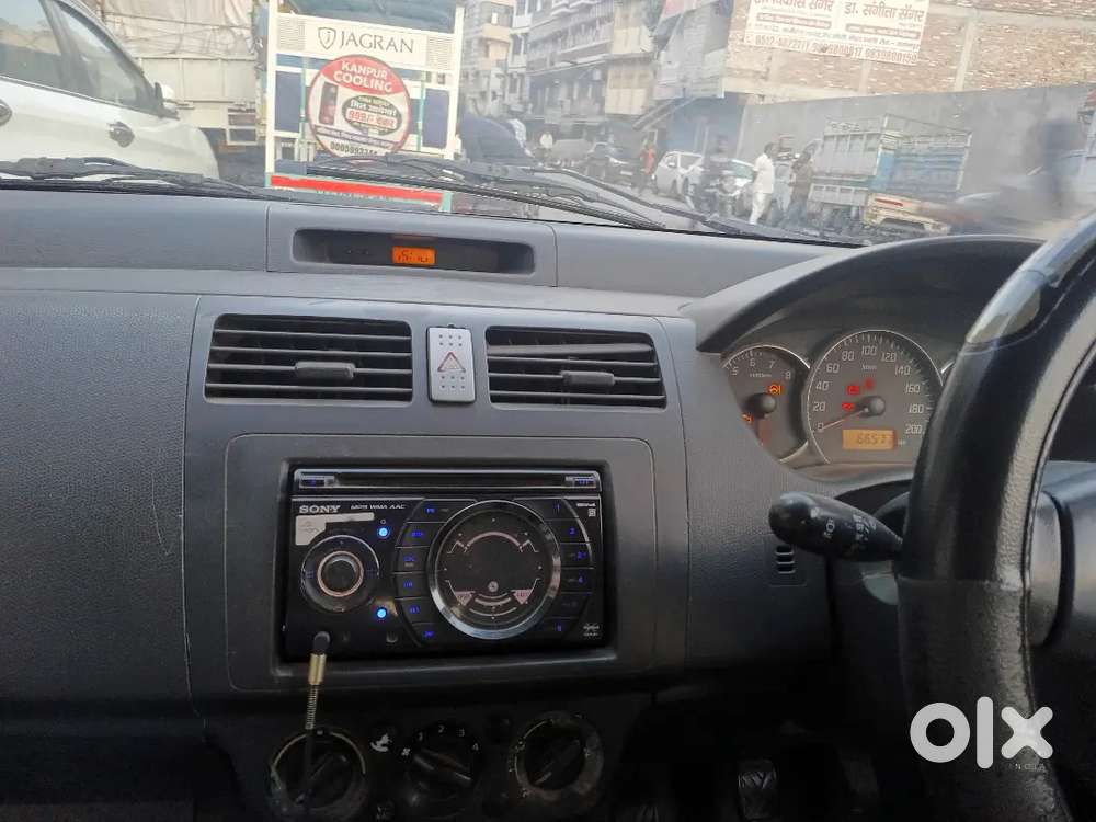 Maruti Suzuki Swift 2010 Cng & Hybrids 66000 Km Driven