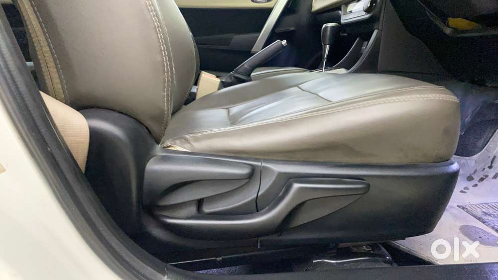 Toyota Corolla Altis [2014-2017] 1.8 G Cvt, 2016, Petrol