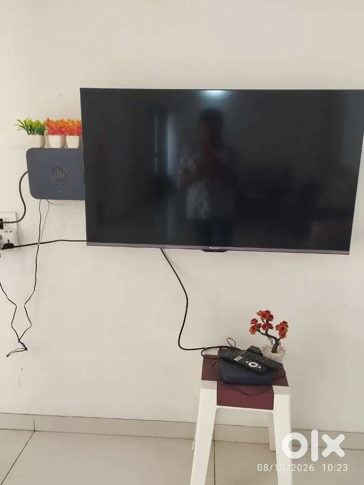 Panasonic 42 inch 4k UHad LED TV.