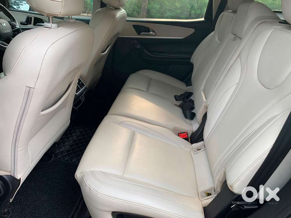 Mahindra Xuv700 Ax7l At 2022
