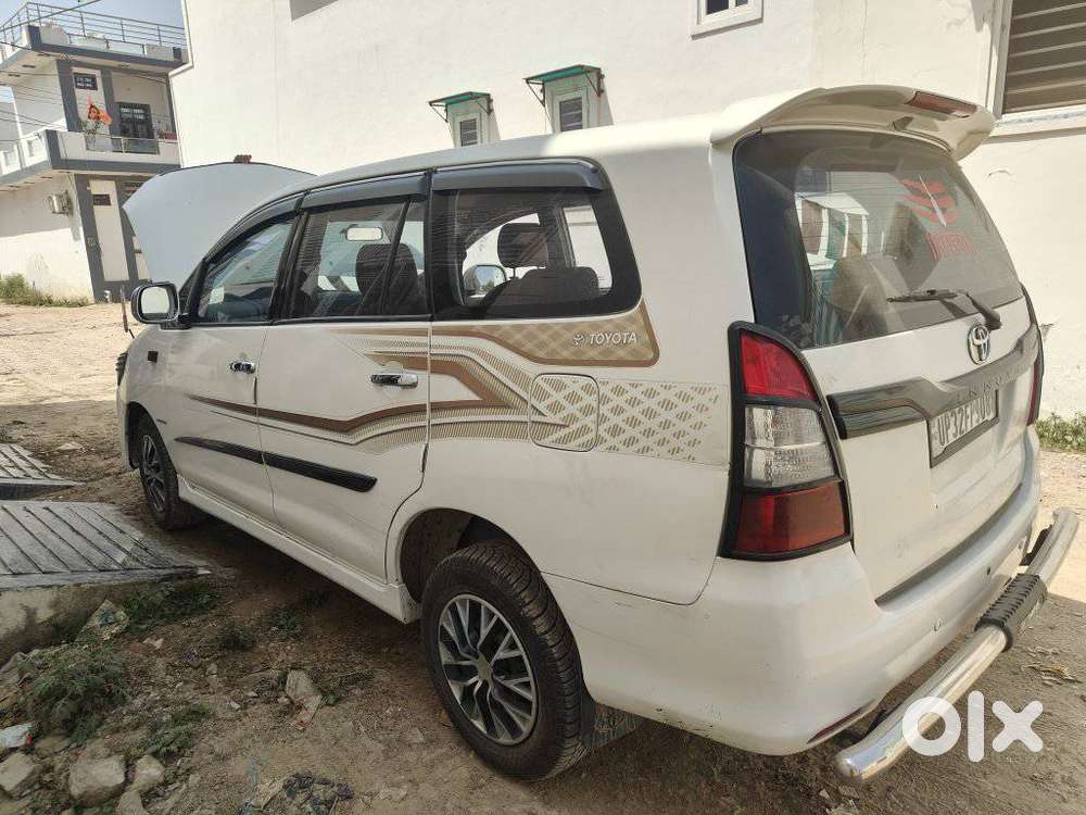 Toyota Innova 2.5 G (diesel) 8 Seater, 2014, Diesel