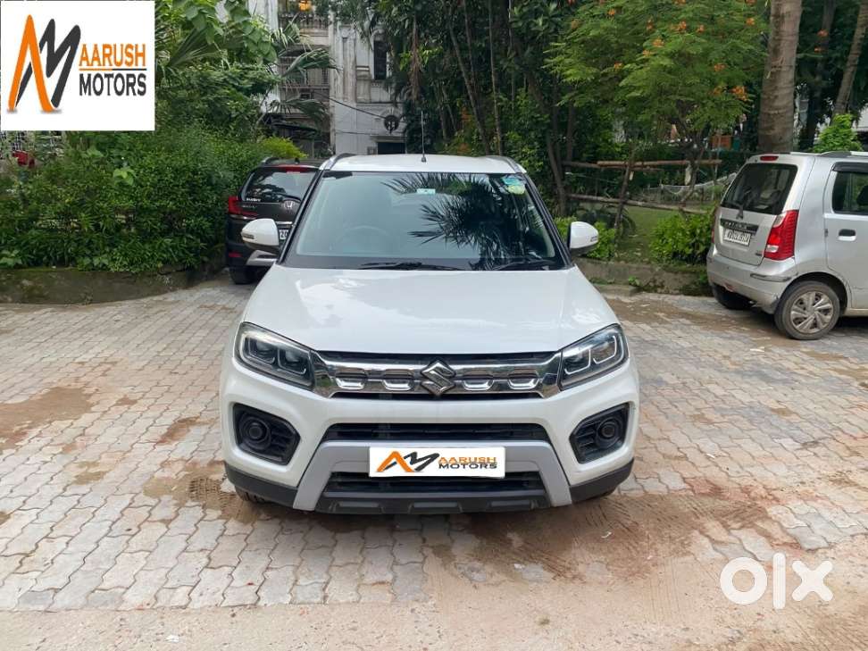 Maruti Suzuki Brezza 1.5 Zxi Smart Hybrid, 2022, Petrol