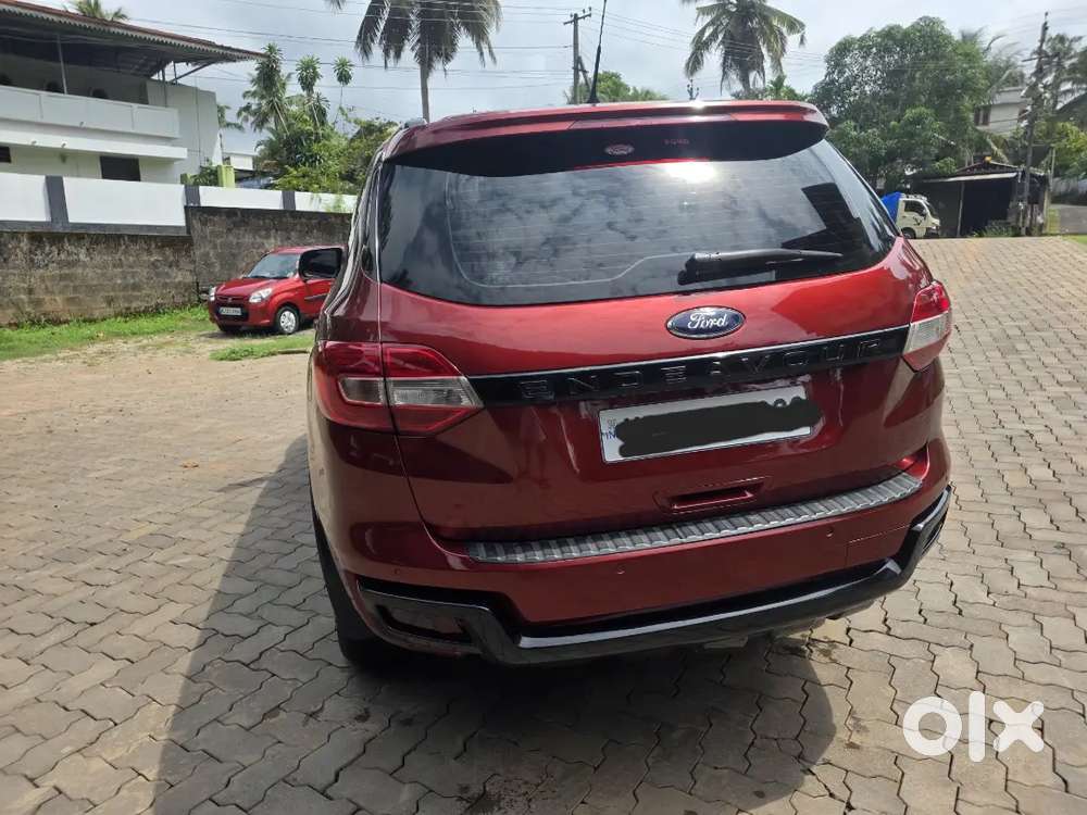 Ford Endeavour 2016
