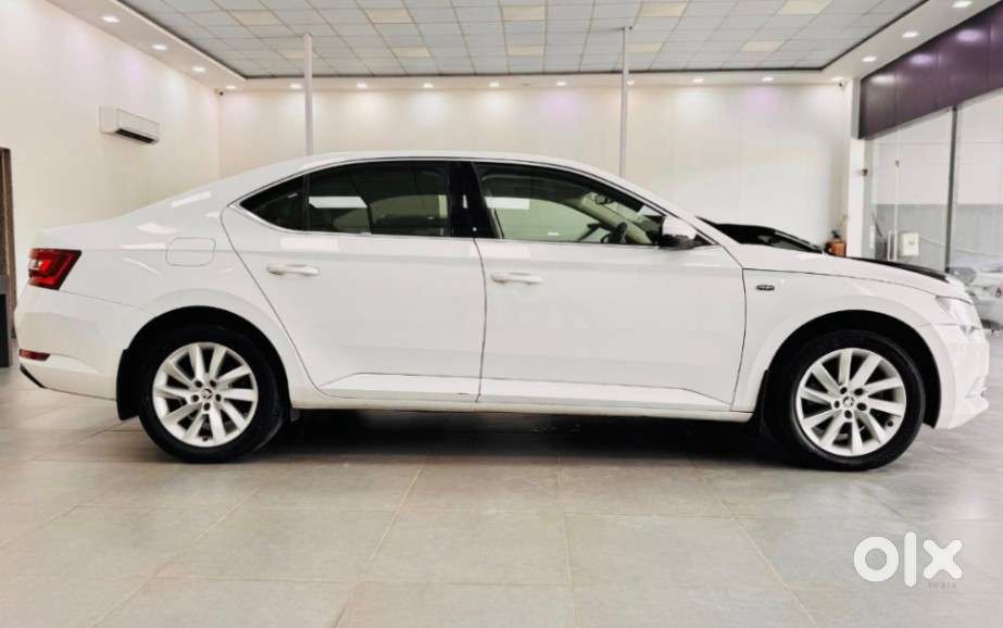 Skoda Superb 2.0 Tsi At L&k, 2017, Petrol