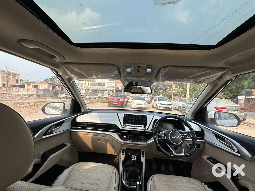 Kia Carens D1.5 6mt Premium 07, 2022, Diesel