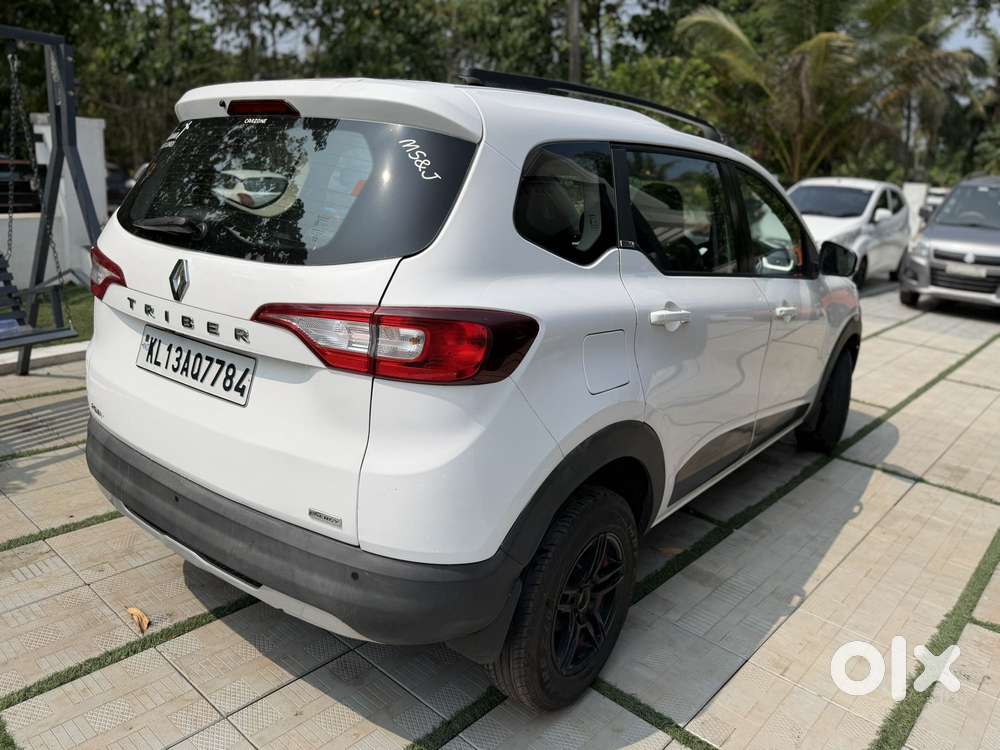 Renault Triber Rxz, 2019, Petrol