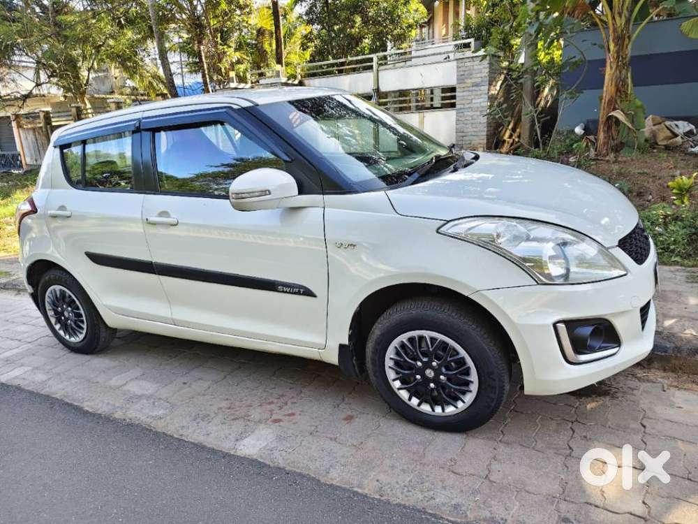 Maruti Suzuki Swift Vxi Optional, 2015, Petrol