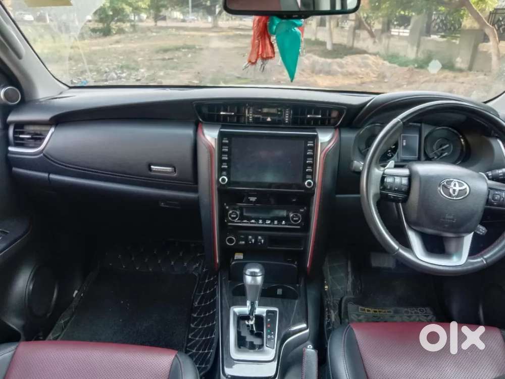 Toyota Fortuner Legender, 2021, Diesel