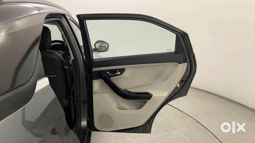 Tata Nexon 1.2 Revotron Xza Plus, 2022, Petrol