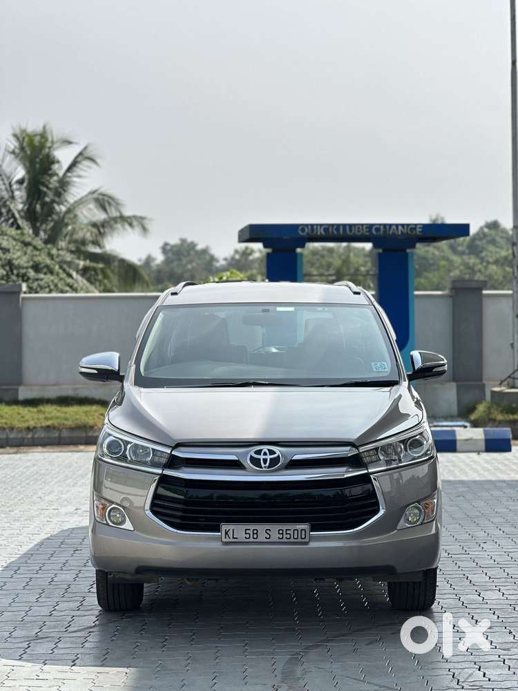 Toyota Innova Crysta 2.8z Automatic, 2016, Diesel