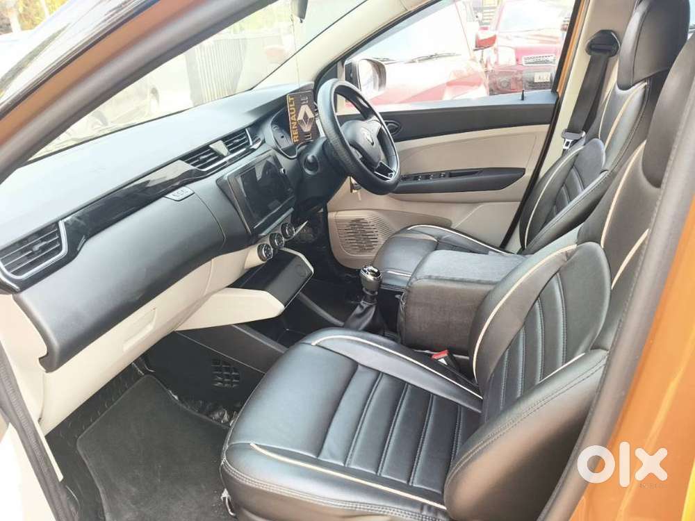 Renault Triber Rxt, 2022, Petrol