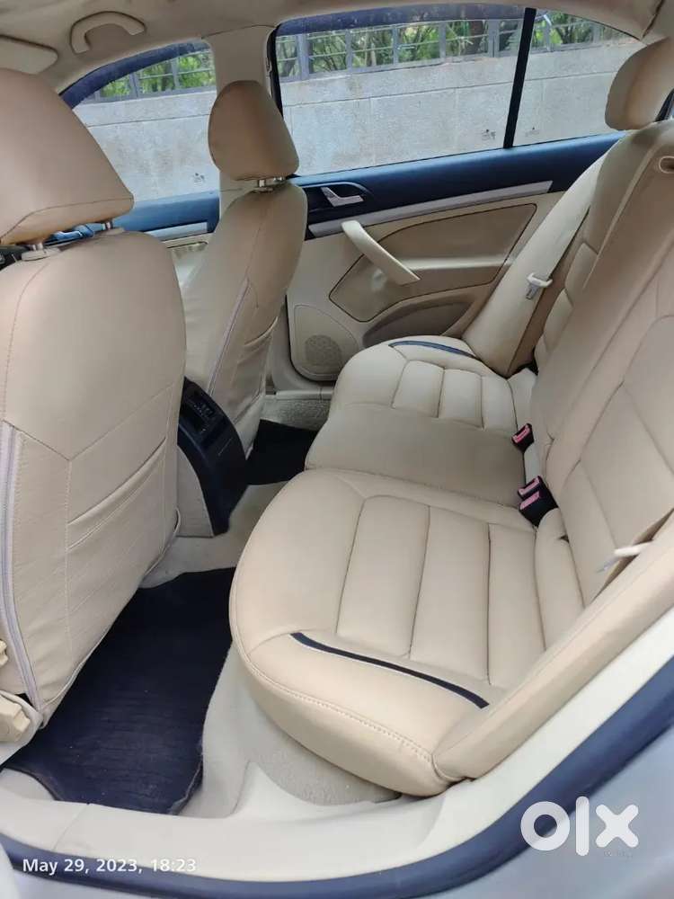 Skoda Laura 2011 Petrol Well Maintained