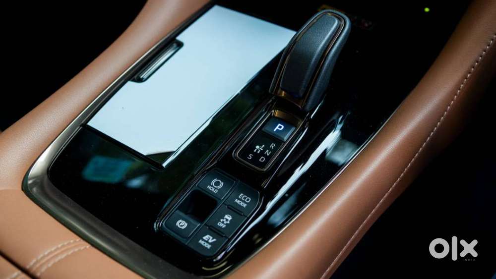 Toyota Vellfire Vip – Executive Lounge, 2024, Petrol