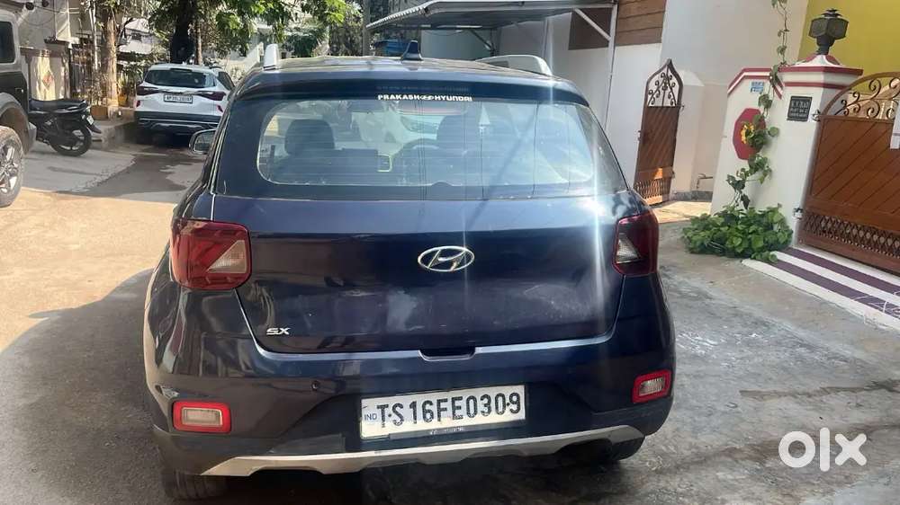 Hyundai Venue 2021 Diesel 88273 Km Driven