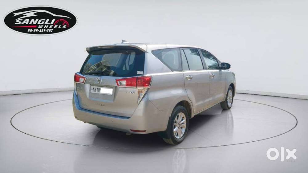 Toyota Innova Crysta 2.4 V 8 Str, 2016, Diesel