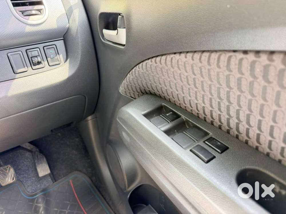 Maruti Suzuki Ritz Vxi, 2014, Petrol