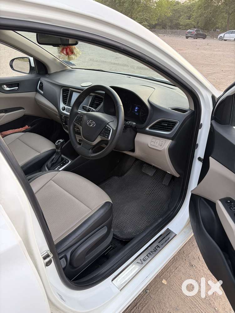 Hyundai Verna [2015-2017] Fluidic 4s 1.6 Vtvt Sx (o), 2017, Petrol