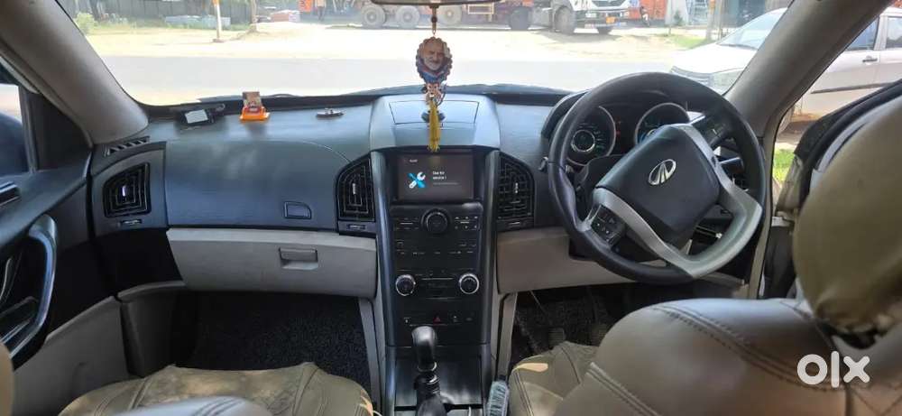 Mahindra Xuv500 2017 Diesel 130000 Km Driven