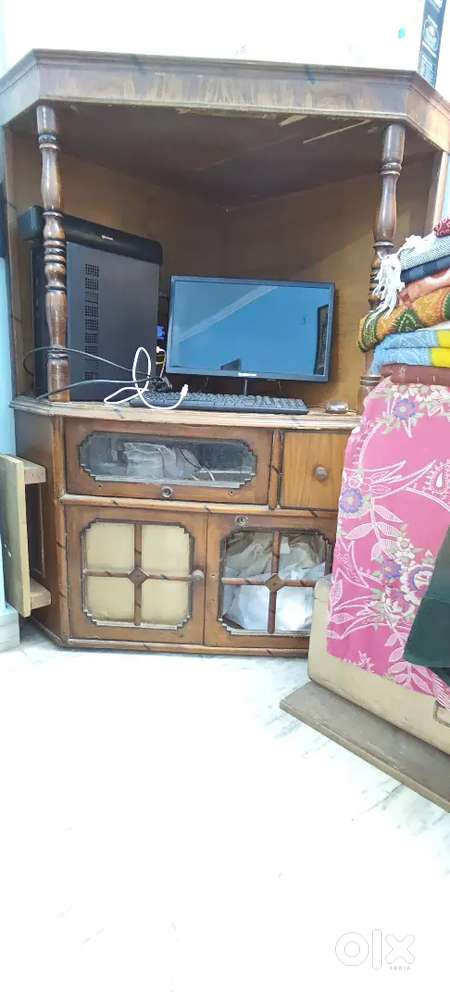 Tv Trolly stand