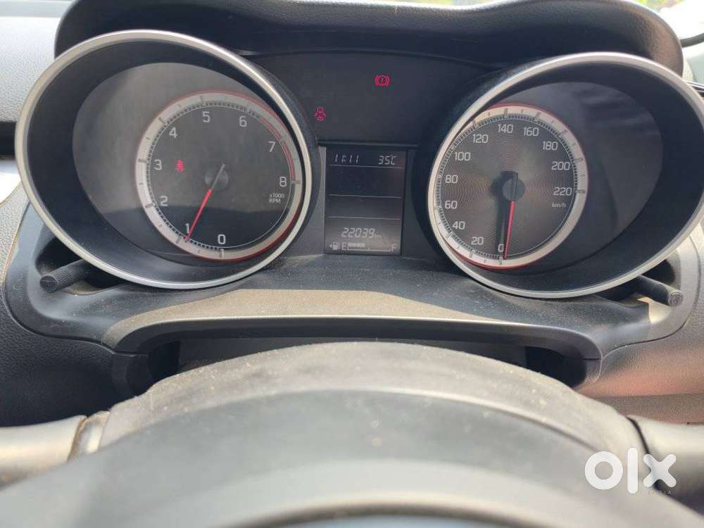 Maruti Suzuki Swift Zxi, 2023, Petrol