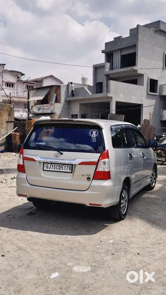 A Wel Maintained Innova 2015 With Good Condition