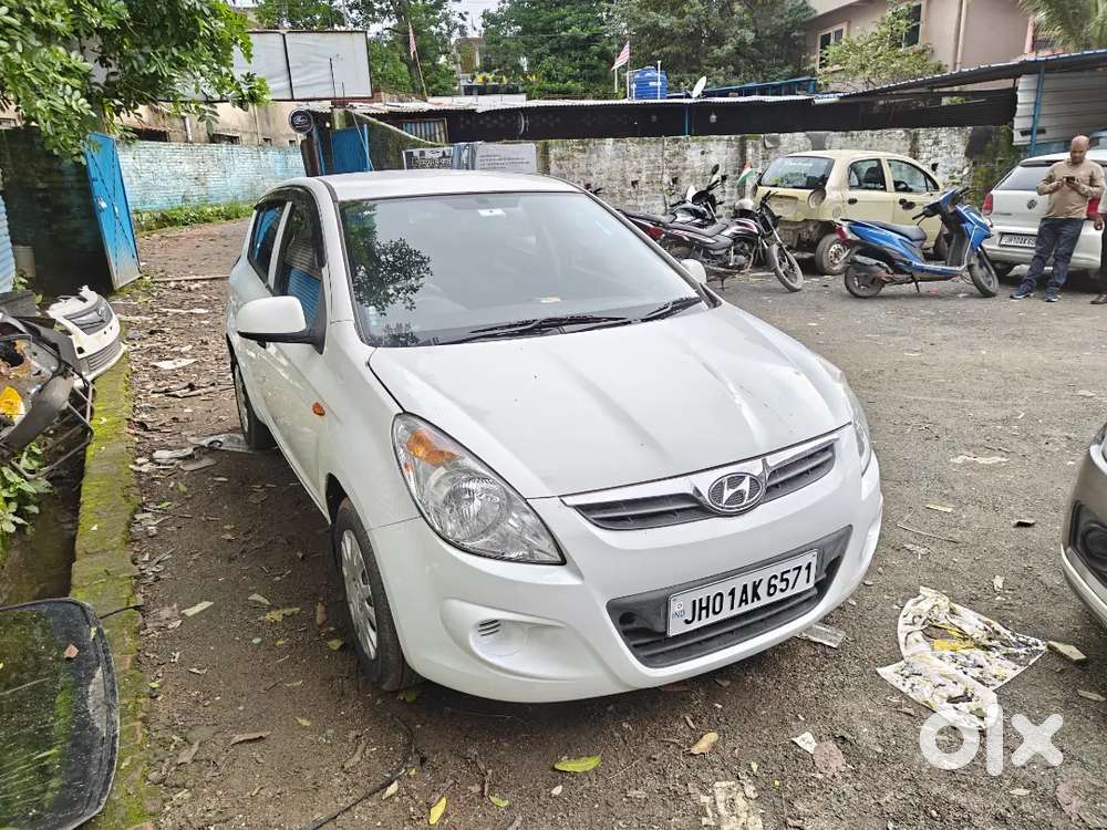 Hyundai I20 2011 Petrol 65000 Km Driven