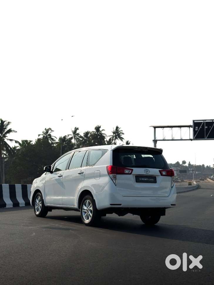 Toyota Innova Crysta