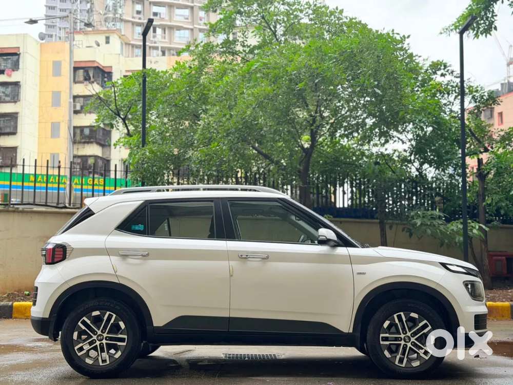 Hyundai Venue 1.0 Sx (o) Turbo Dct, 2023, Petrol